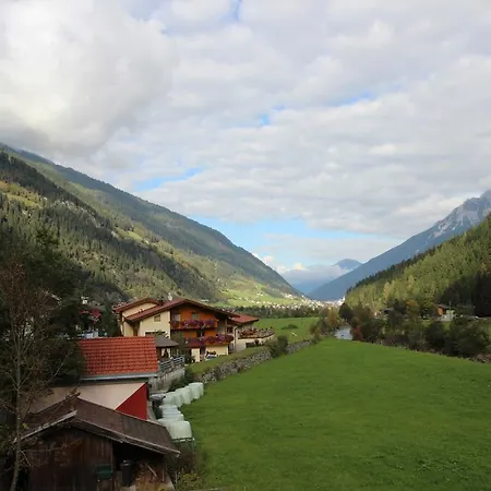 Zum Fuhrmann アパート *