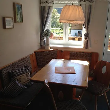 Zum Fuhrmann ノイシュティフト・イム・シュトゥーバイタール